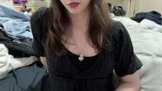 Curvy Shemale Kitten in Glasses Goes Wild and Cums
